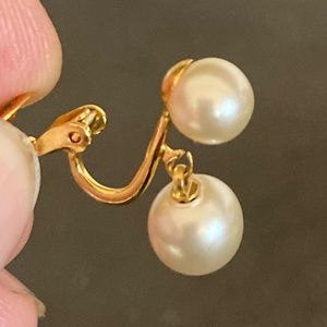 Vintage Trifari Clip On Faux Pearl Gold-tone Dangle Drop Earrings Signed